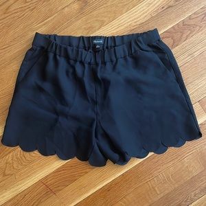 Madewell scalloped hem shorts